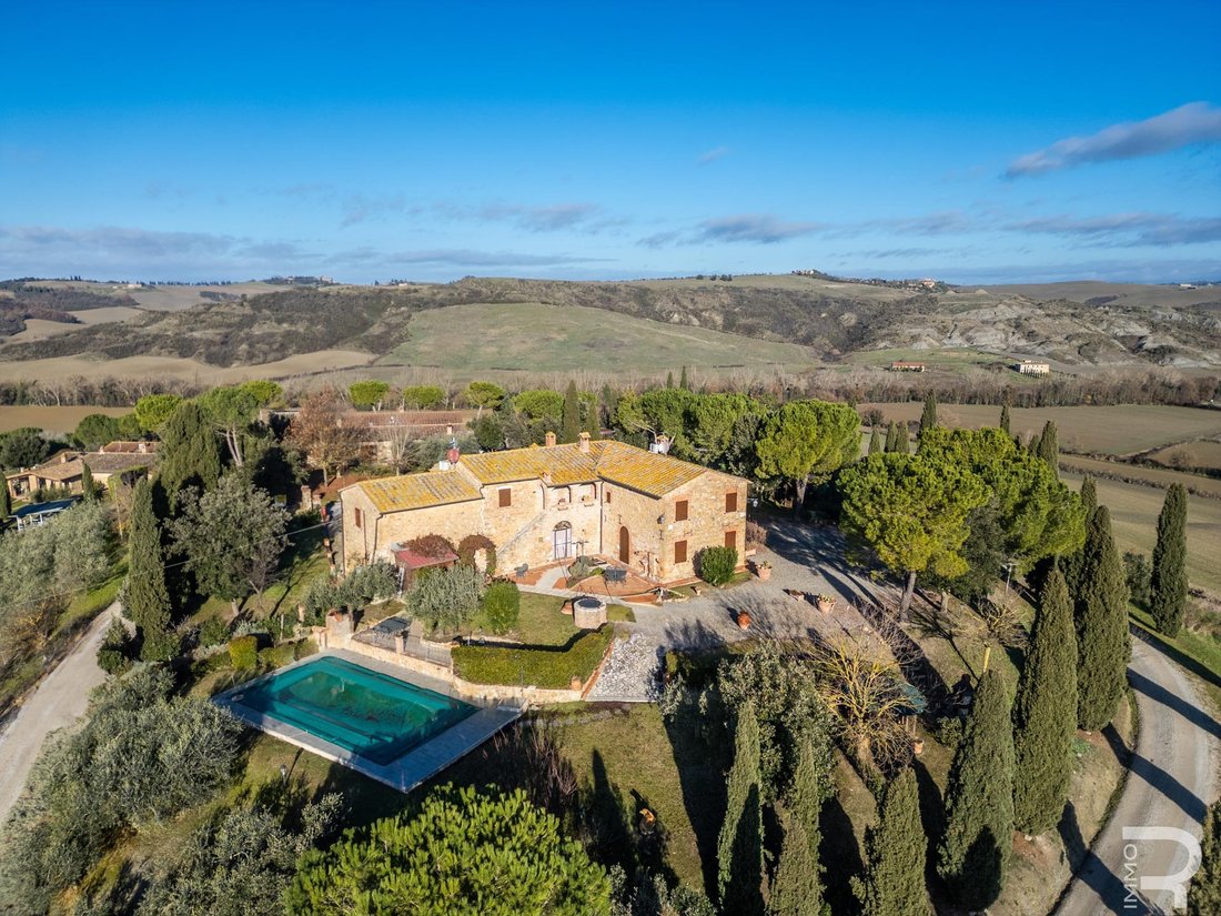 Farm Ranch in San Quirico d'Orcia, Tuscany, Italy 2 - 15035641