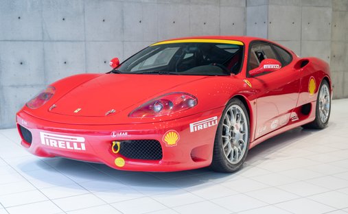 2000 Ferrari 360 Challenge  in Osaka, Japan 1