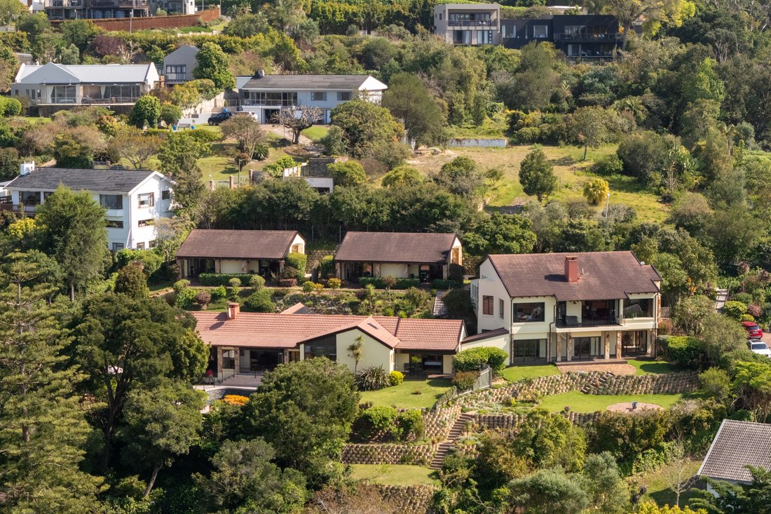 House in Knysna Heights, Knysna Central, Western Cape 3 - 15041115