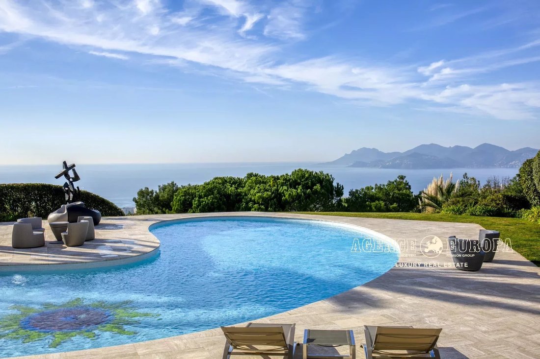 Villa in Cannes, Provence-Alpes-Côte d'Azur, France 4 - 12929110