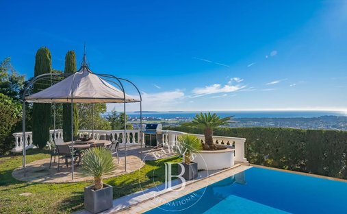 Villa in Les Termes, Mandelieu-la-Napoule, France 1