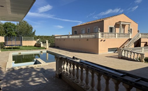 Periferia, Saint-Georges-d'Orques, Francia 1