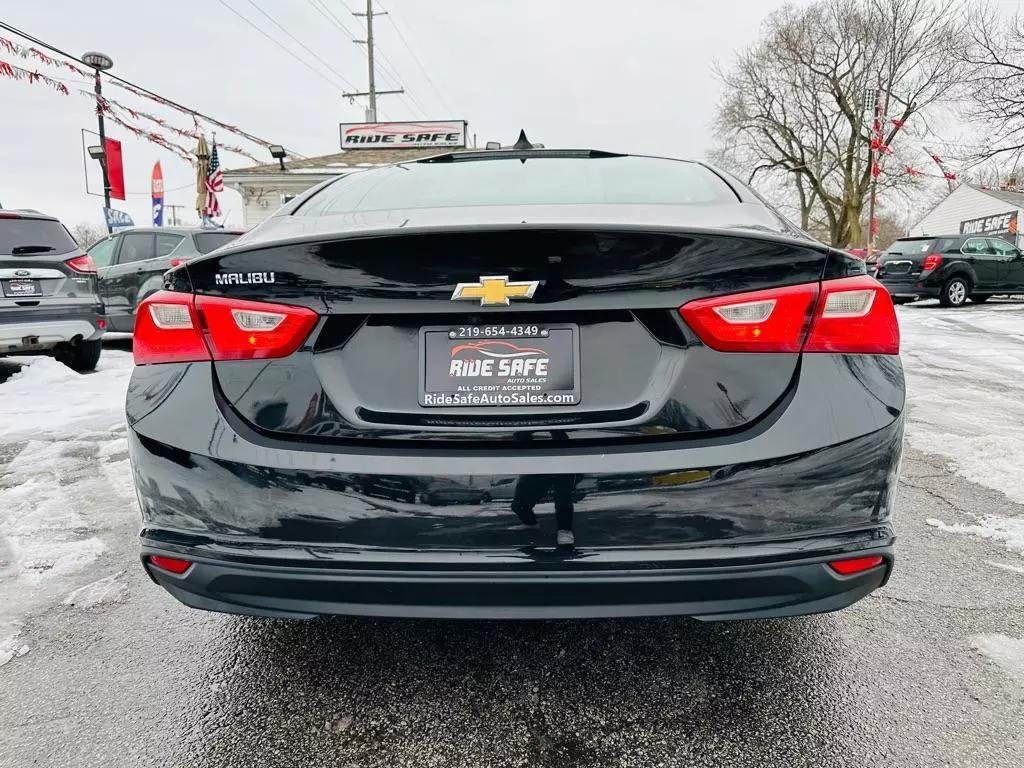 2017 Chevrolet Malibu In Lake Station, In, United States For Sale 