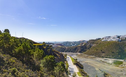 Terreno a La Quinta, Benahavís, Andalusia 1