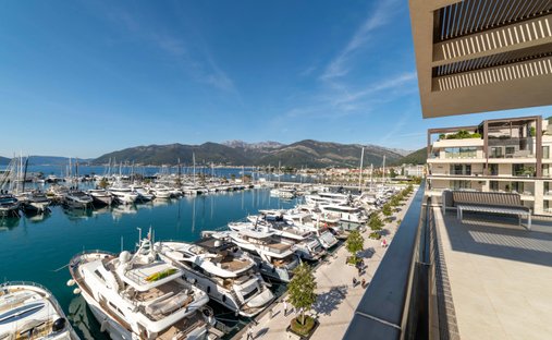 Apartment in Tivat, Tivat Municipality, Montenegro 1