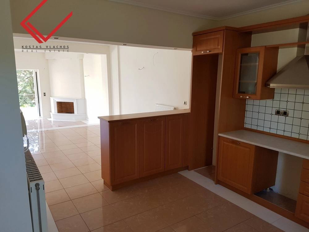 House in Saronida, Attica, Greece 2 - 15041983