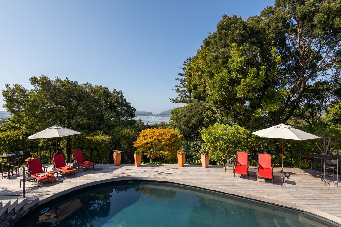 House in Knysna Heights, Knysna Central, Western Cape 1 - 15041115