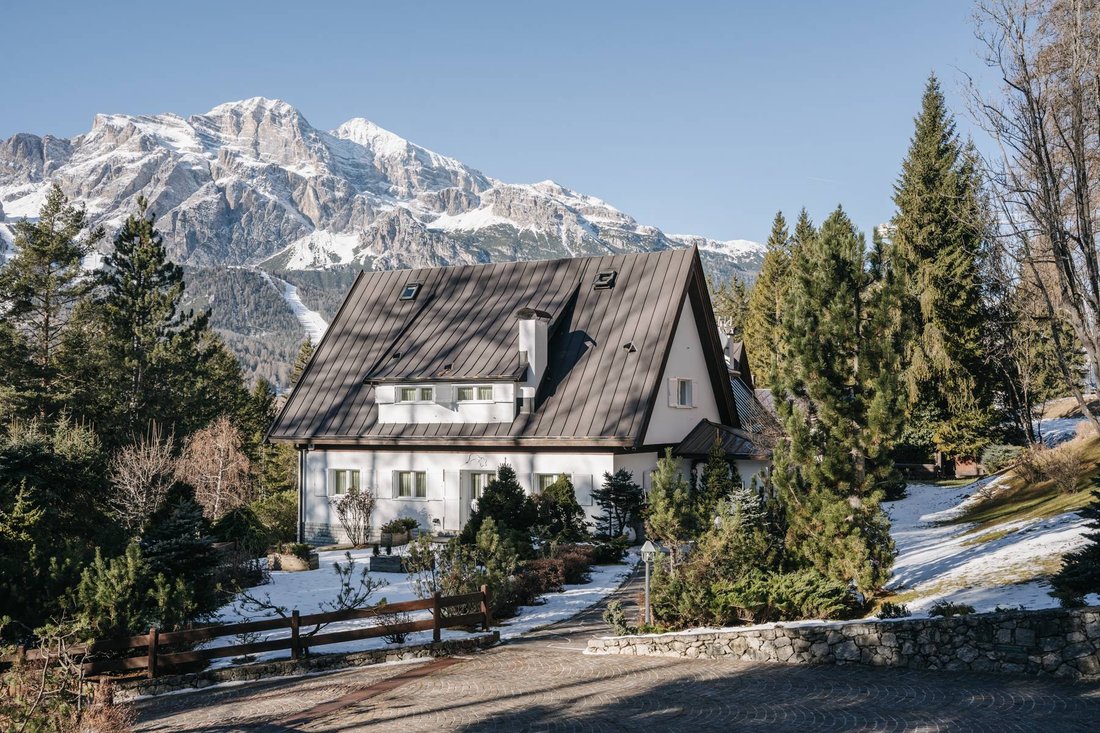 House in Cortina d'Ampezzo, Veneto, Italy 1 - 15038744