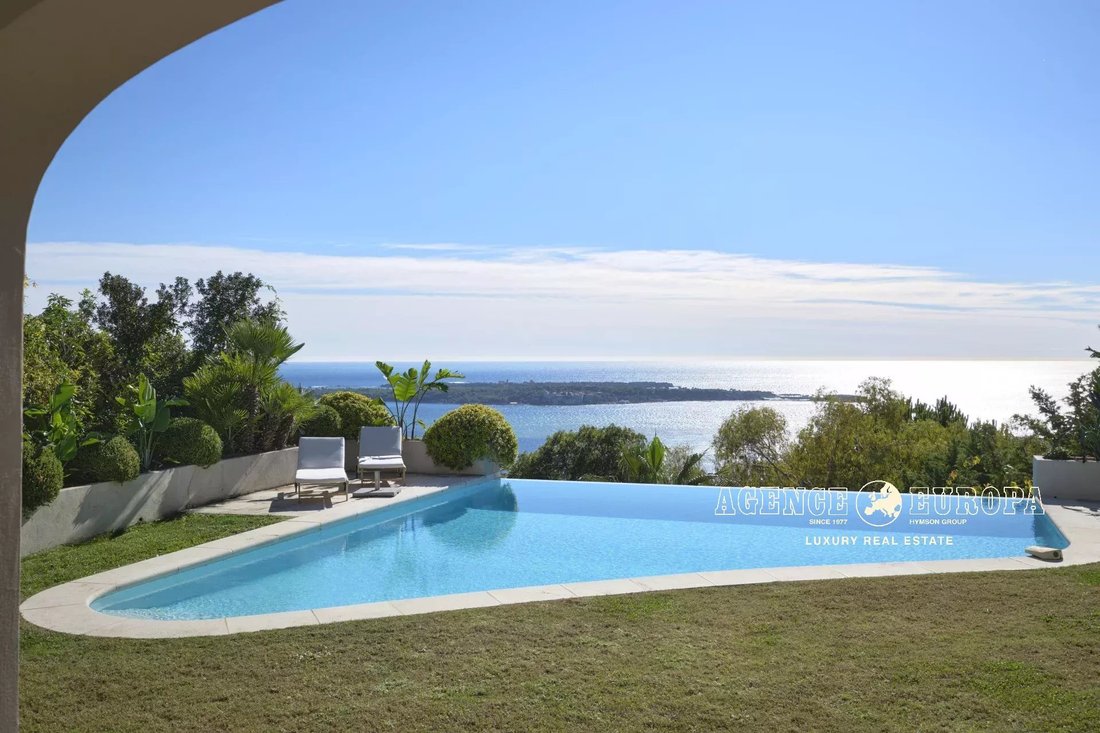 Villa in La Californie, Cannes, France 1 - 14916321
