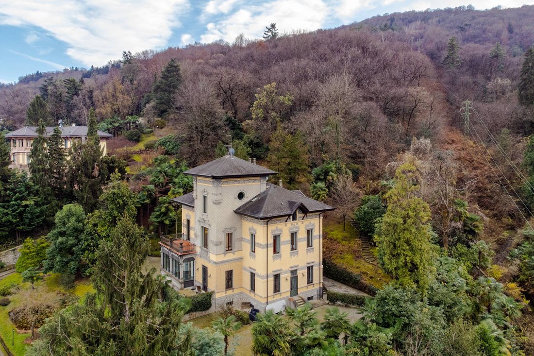 Villa in Stresa, Piedmont, Italy 1 - 15037829