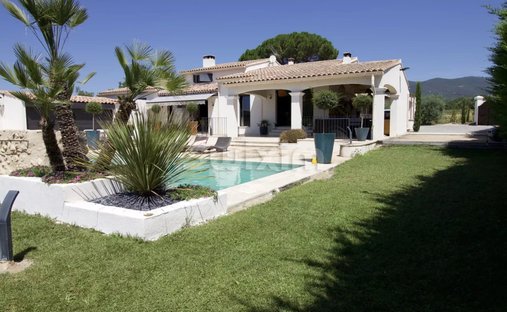 Maison à Cucuron, Provence-Alpes-Côte d'Azur, France 1