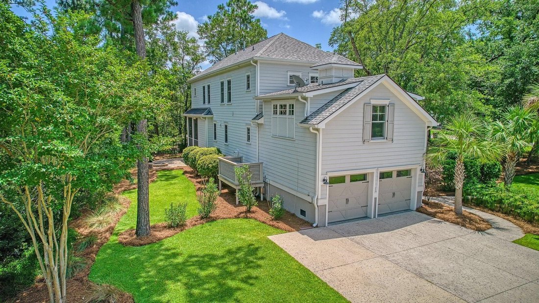 Lowcountry Charm With Modern In Mount Pleasant, South Carolina, United 