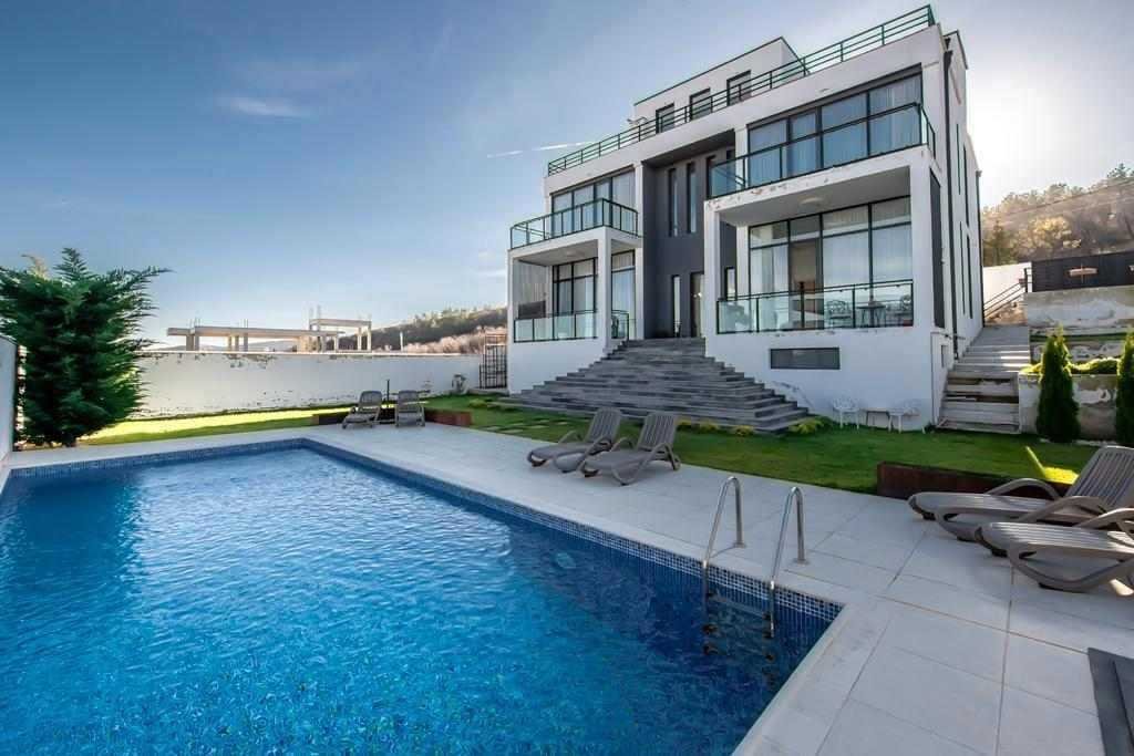 Villa in Tbilisi, Tbilisi, Georgia 1 - 15035839