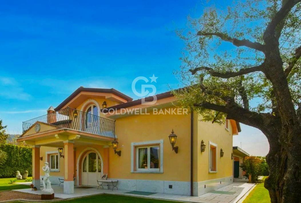 Villa in Pietrasanta, Tuscany, Italy 2 - 15042307