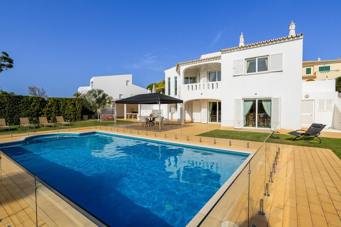 House in Loule (Sao Clemente), Algarve, Portugal 1 - 15041953