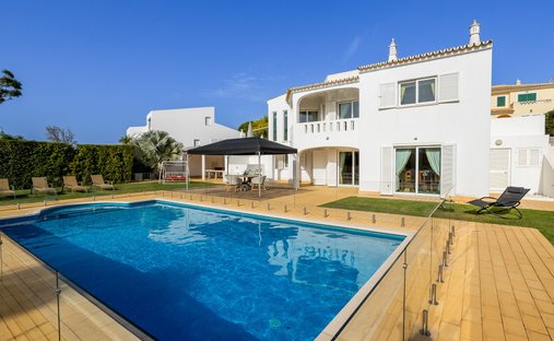 House in Loule (Sao Clemente), Algarve, Portugal 1
