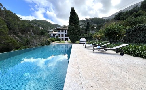 Finca in Banyalbufar, Balearic Islands, Spain 1