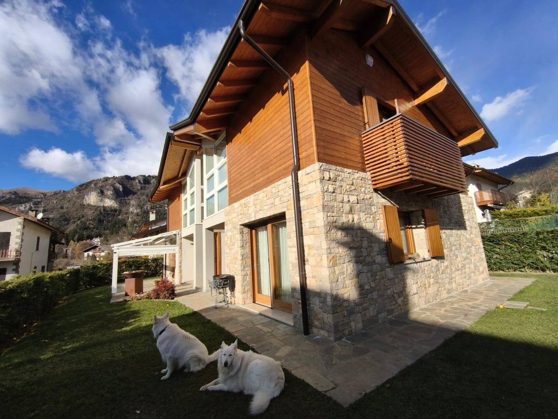 Villa in Castione della Presolana, Lombardy, Italy 1 - 15039561