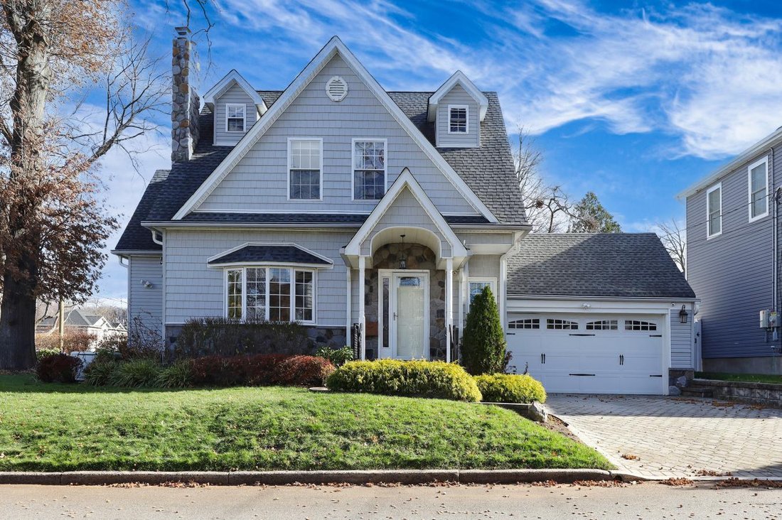 House in Bergenfield, New Jersey, United States 1 - 15040798