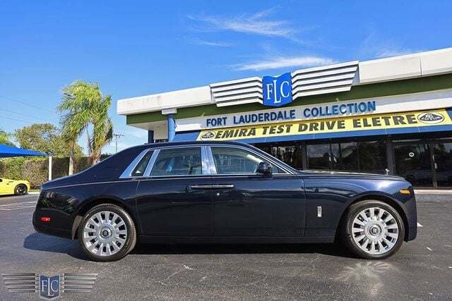 Sedan in Pompano Beach, FL, United States 2 - 15036028