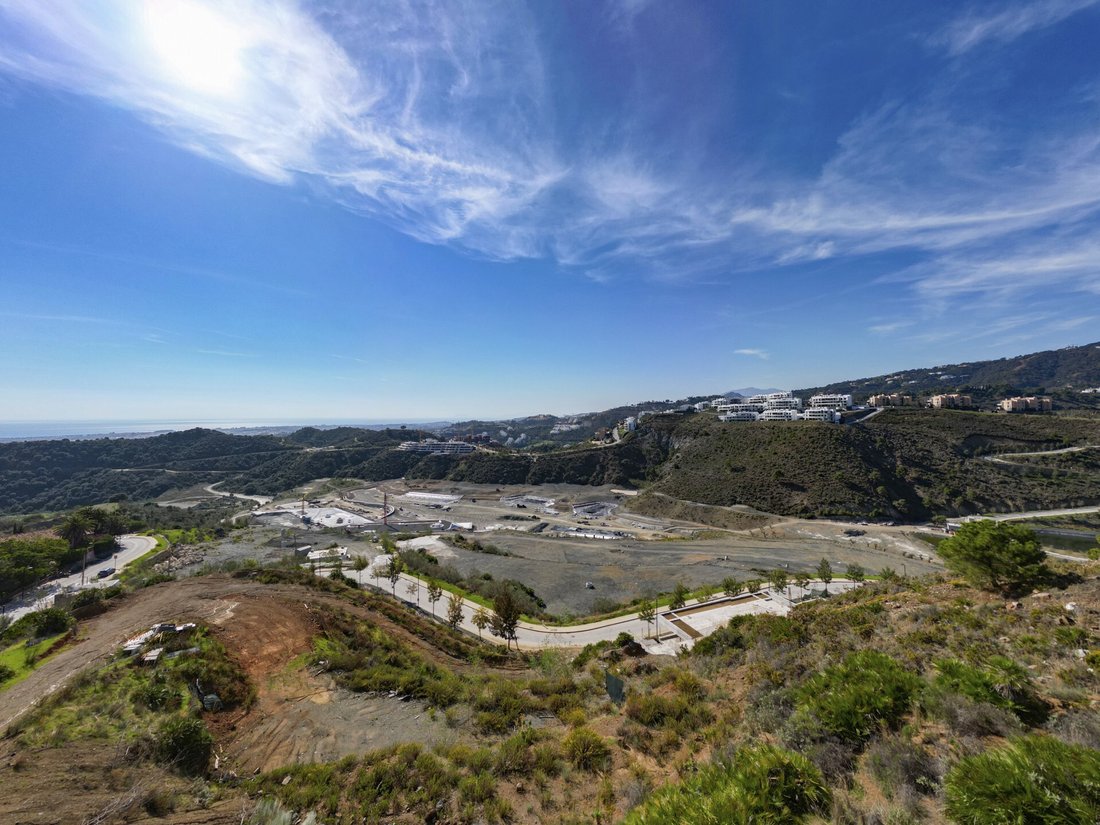Land in La Quinta, Benahavis, Andalusia 2 - 15039046