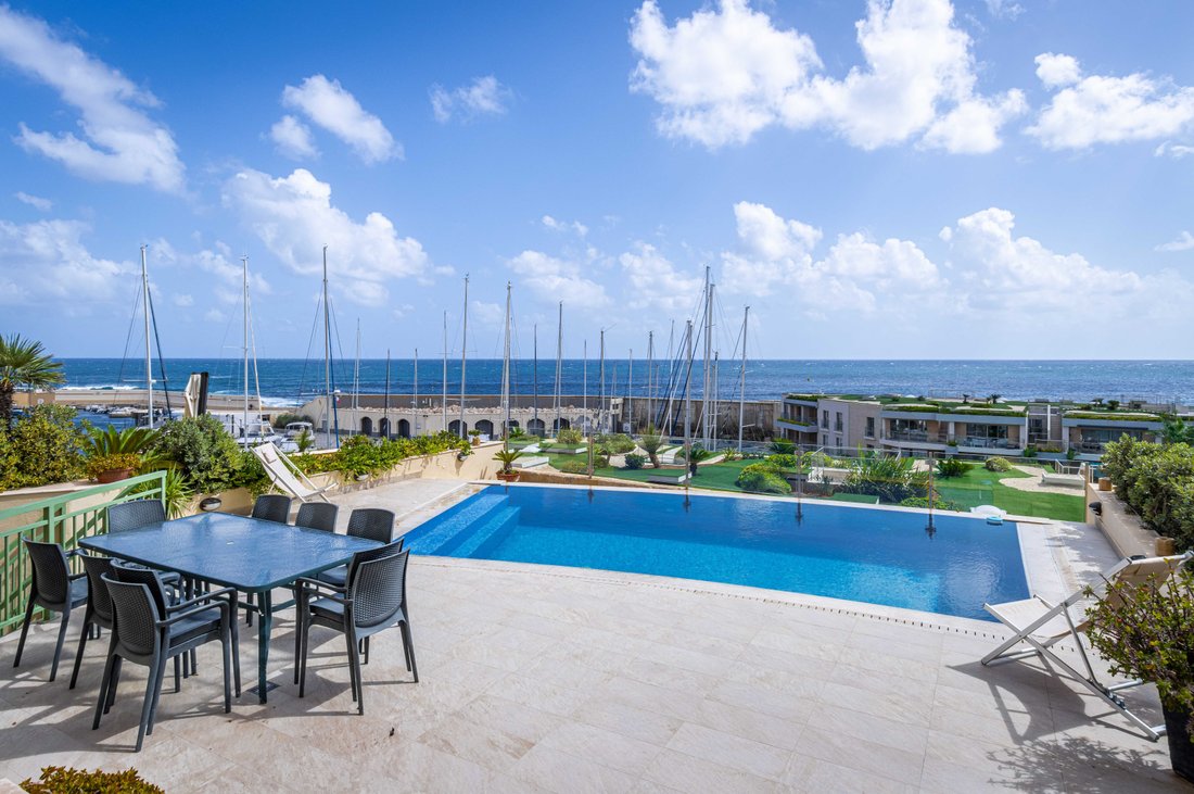 Apartment in Saint Julian's, Malta 1 - 15042787