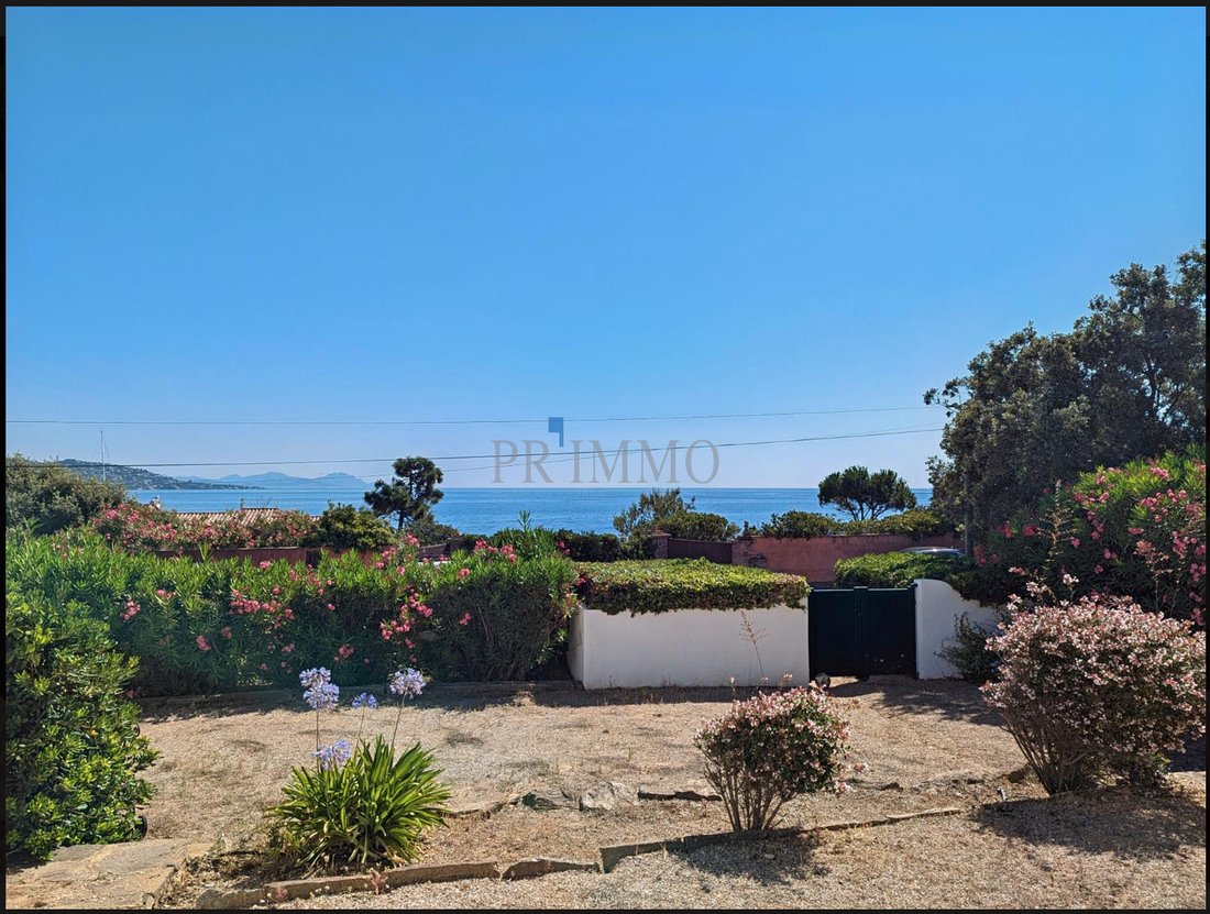 House in Nartelle-Noyer-Bellevue-bd des Sardinaux, Sainte-Maxime, France 2 - 15041691