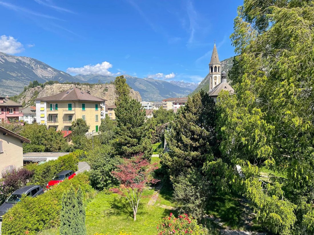 Chippis, Valais, Switzerland 1 - 15055671