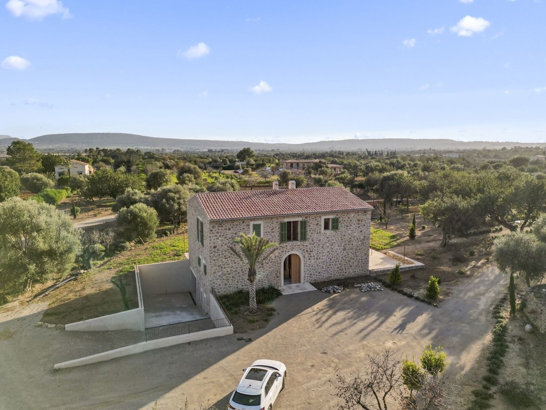 House in Santa Maria del Cami, Balearic Islands, Spain 3 - 15058120
