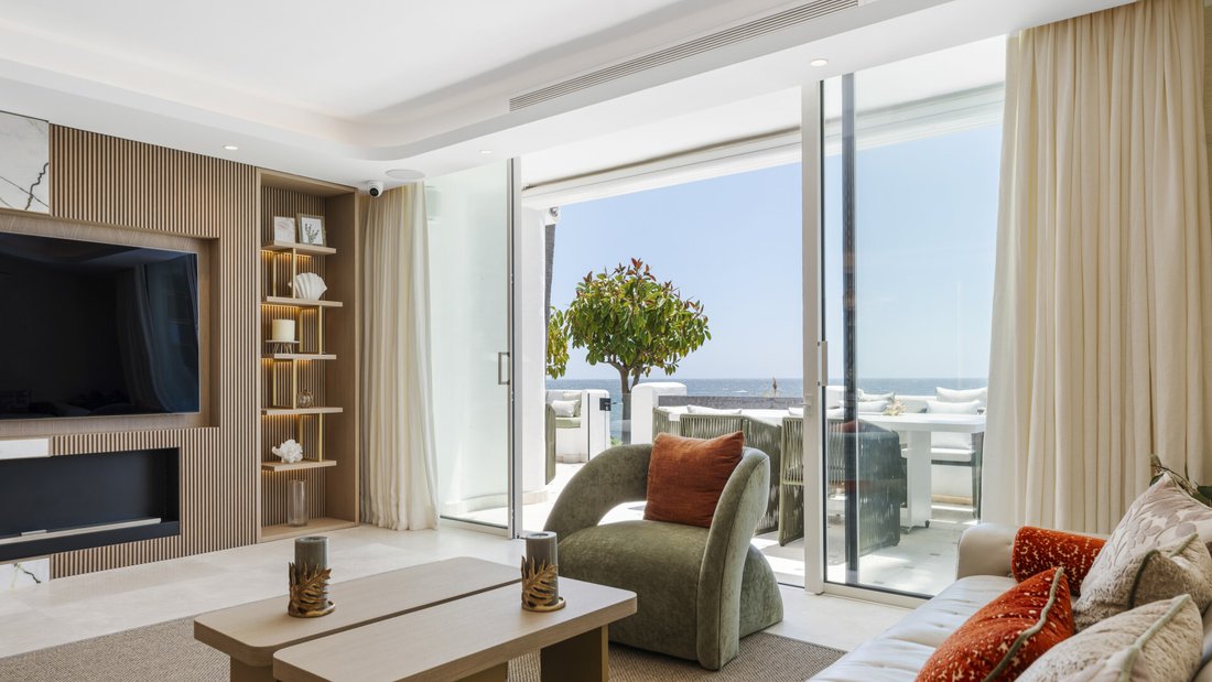 View of Luxury Ground Floor Front Line Apartment In In Golden Mile, Andalusia ...