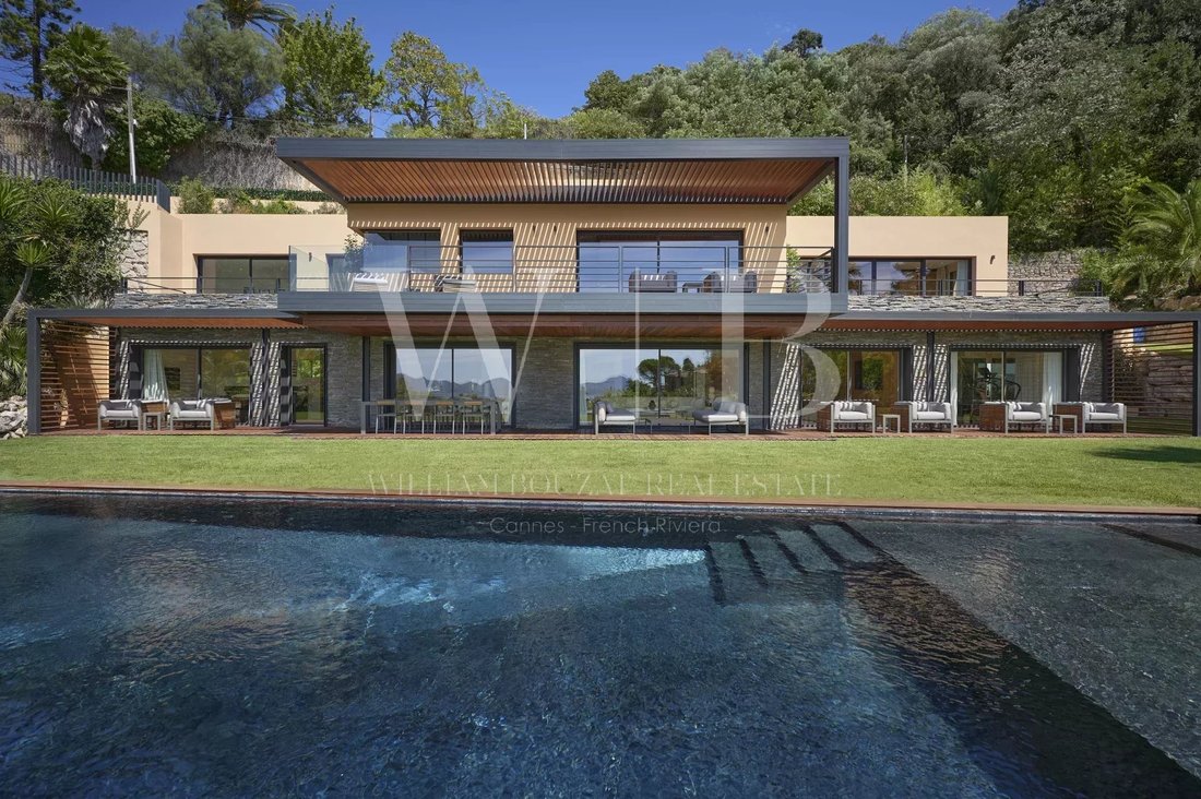 Villa in Cannes, Provence-Alpes-Côte d'Azur, France 1 - 15063249