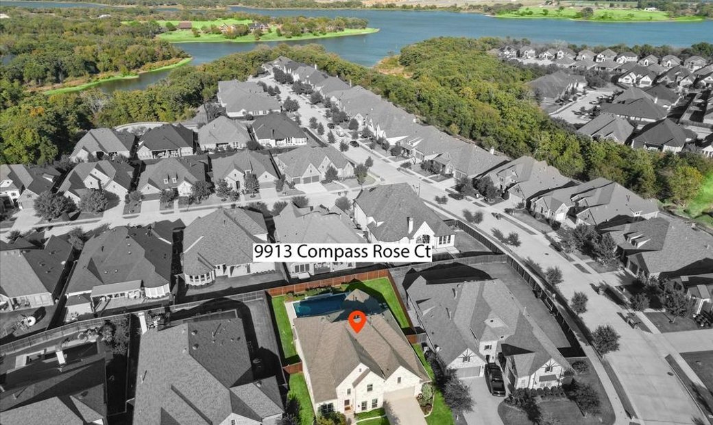 5 Bedrooms Single Family Detached In Little Elm Texas United States