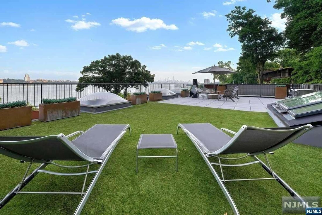 House in Edgewater, New Jersey, United States 3 - 14395843