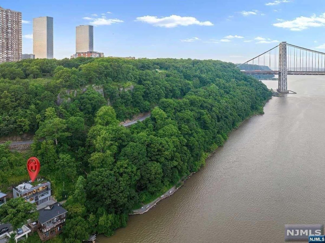 House in Edgewater, New Jersey, United States 2 - 14395843