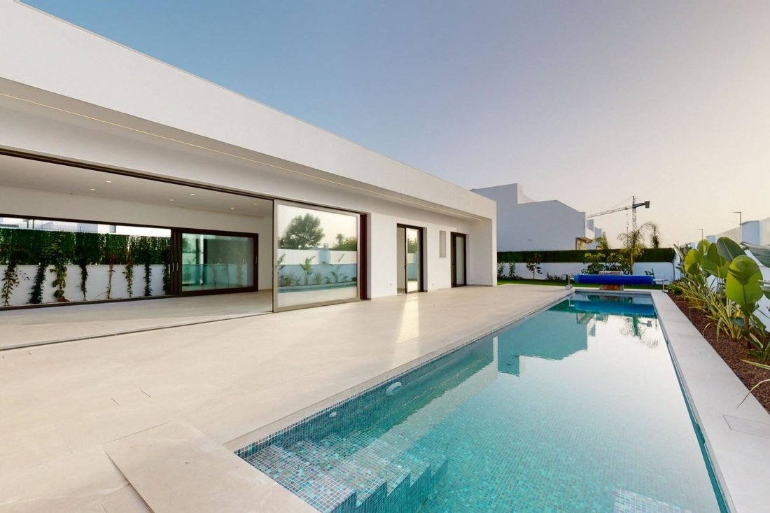 Villa in Los Alcazares, Región de Murcia, Spain 4 - 15044467