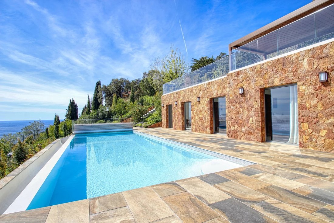 Villa in French Riviera, Provence-Alpes-Côte d'Azur, France 3 - 11907988