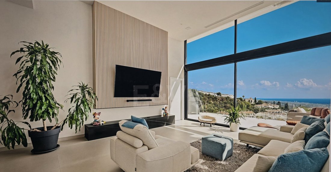 Villa in Marbella, Andalusia, Spain 3 - 15055551