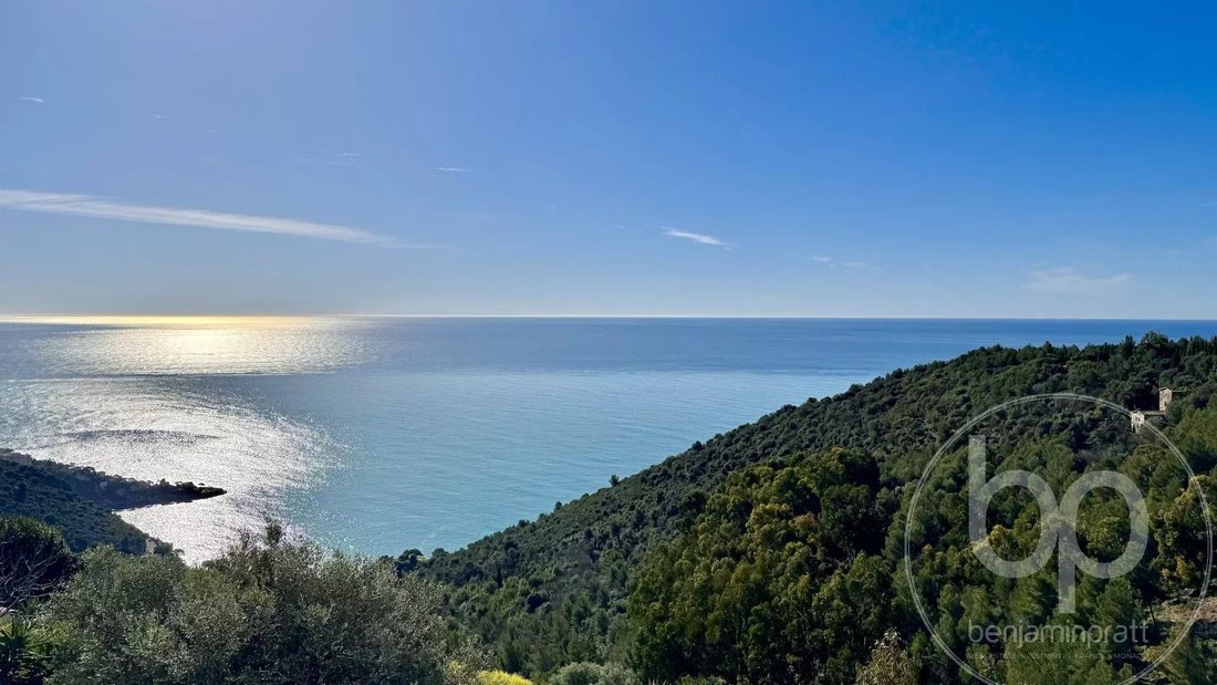 Villa in Èze, Provence-Alpes-Côte d'Azur, France 2 - 14488588