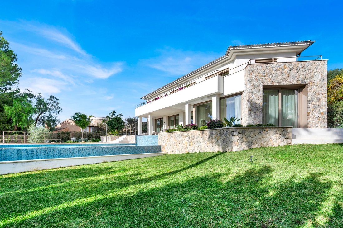 Villa in Bendinat, Balearic Islands, Spain 3 - 15048287