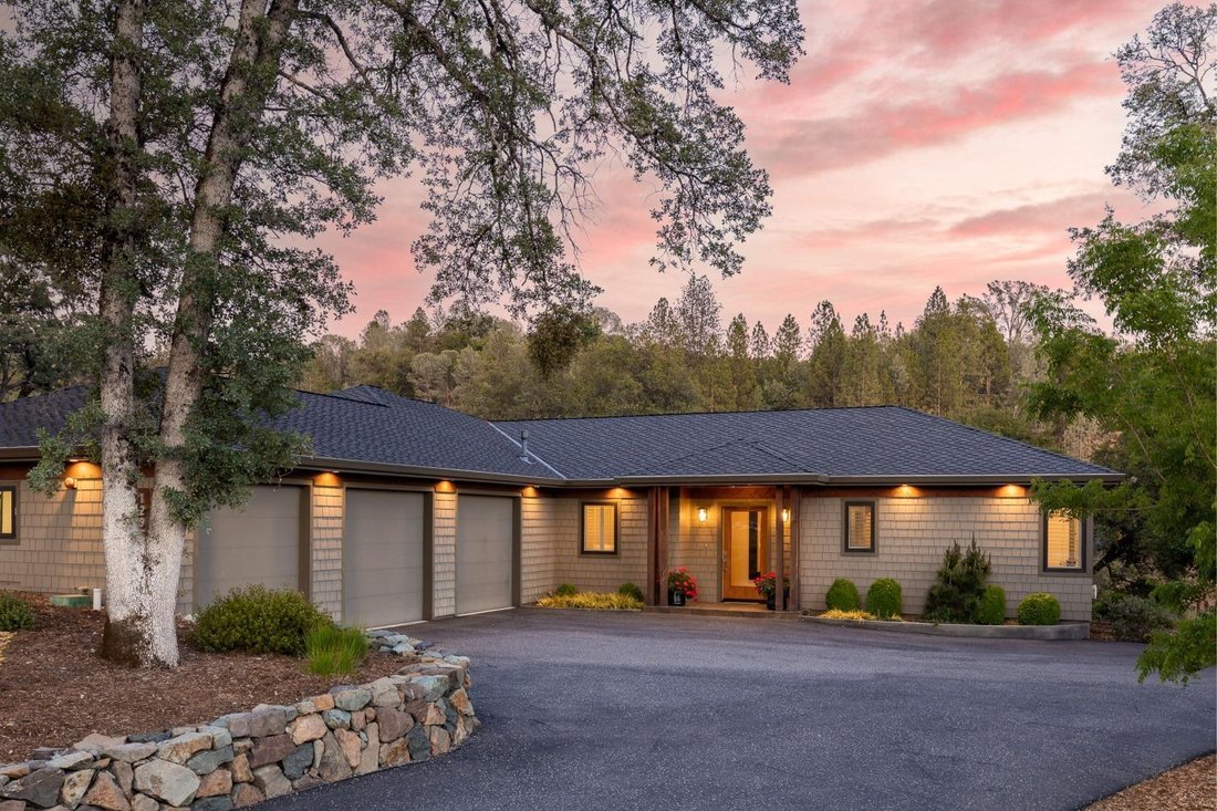 House in Auburn, California, United States 1 - 15046252