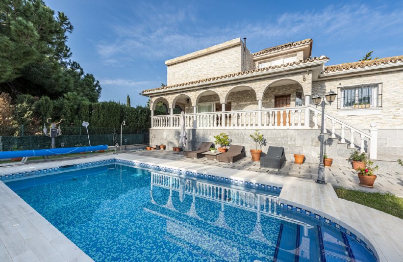 Chalet in Elviria-Cabopino, Marbella, Spain 1 - 15060214