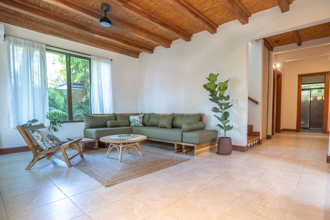 Villa in Santa Teresa Beach, Puntarenas Province, Costa Rica 1 - 15064290