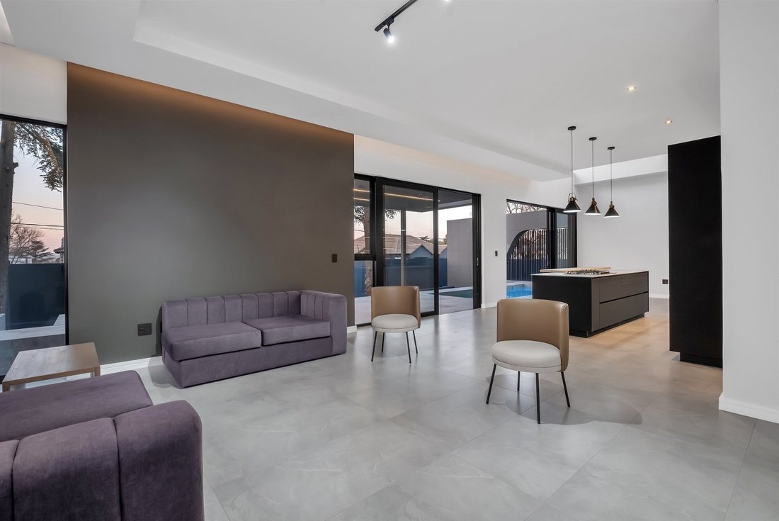 House in Johannesburg, Gauteng, South Africa 1 - 15064466