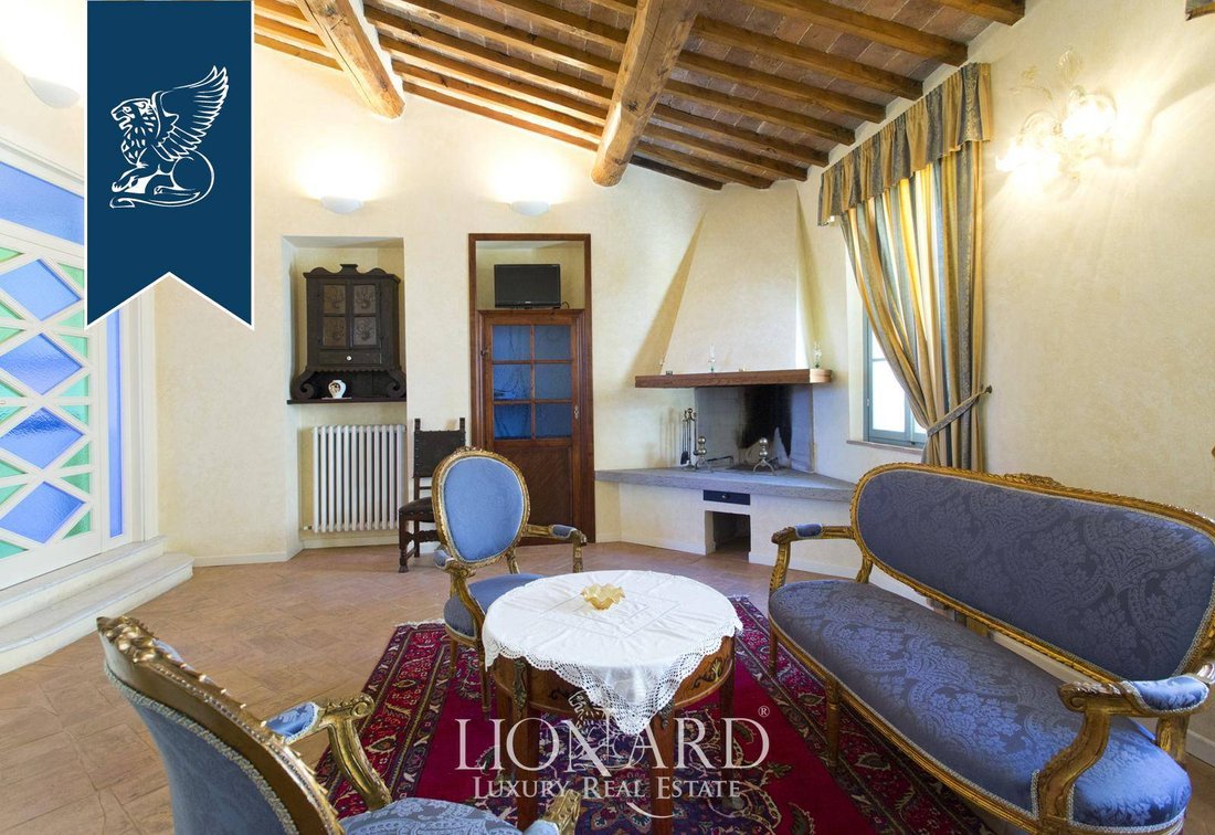 Villa in Chianciano Terme, Tuscany, Italy 2 - 10918979