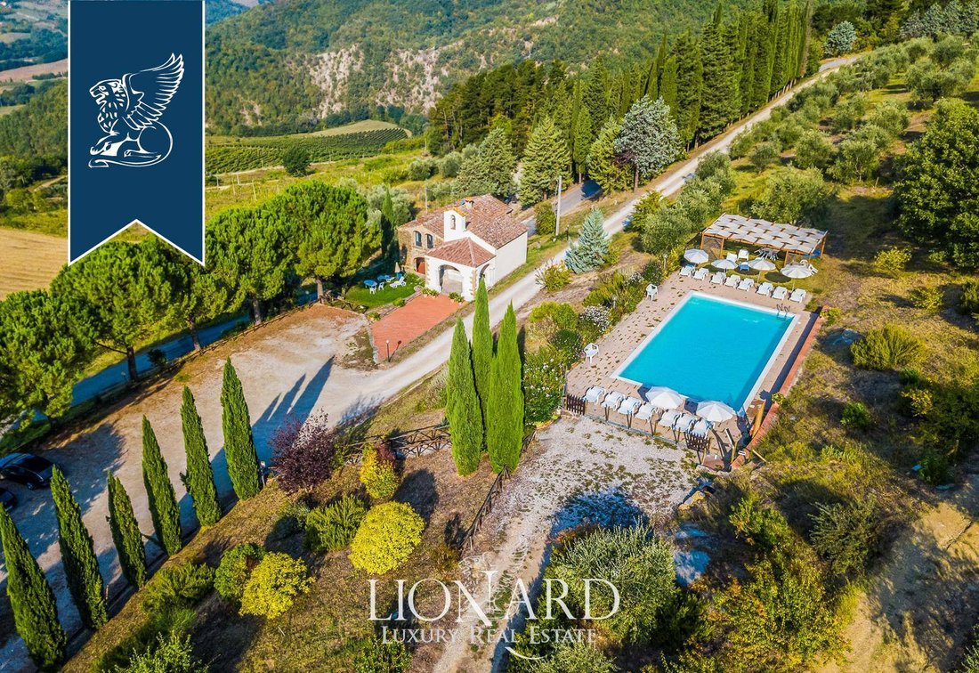 Villa in Dicomano, Tuscany, Italy 2 - 12184393