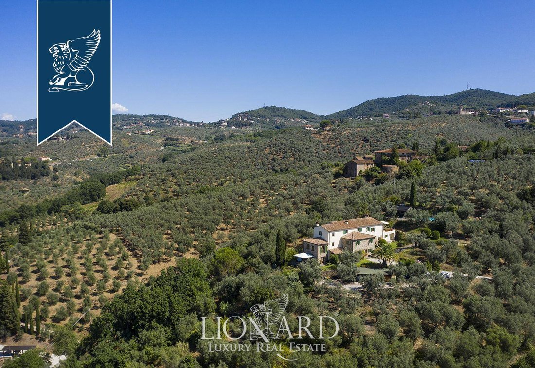 Villa in Lamporecchio, Tuscany, Italy 3 - 10918052