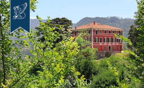 Villa in Beverino, Liguria, Italy 1
