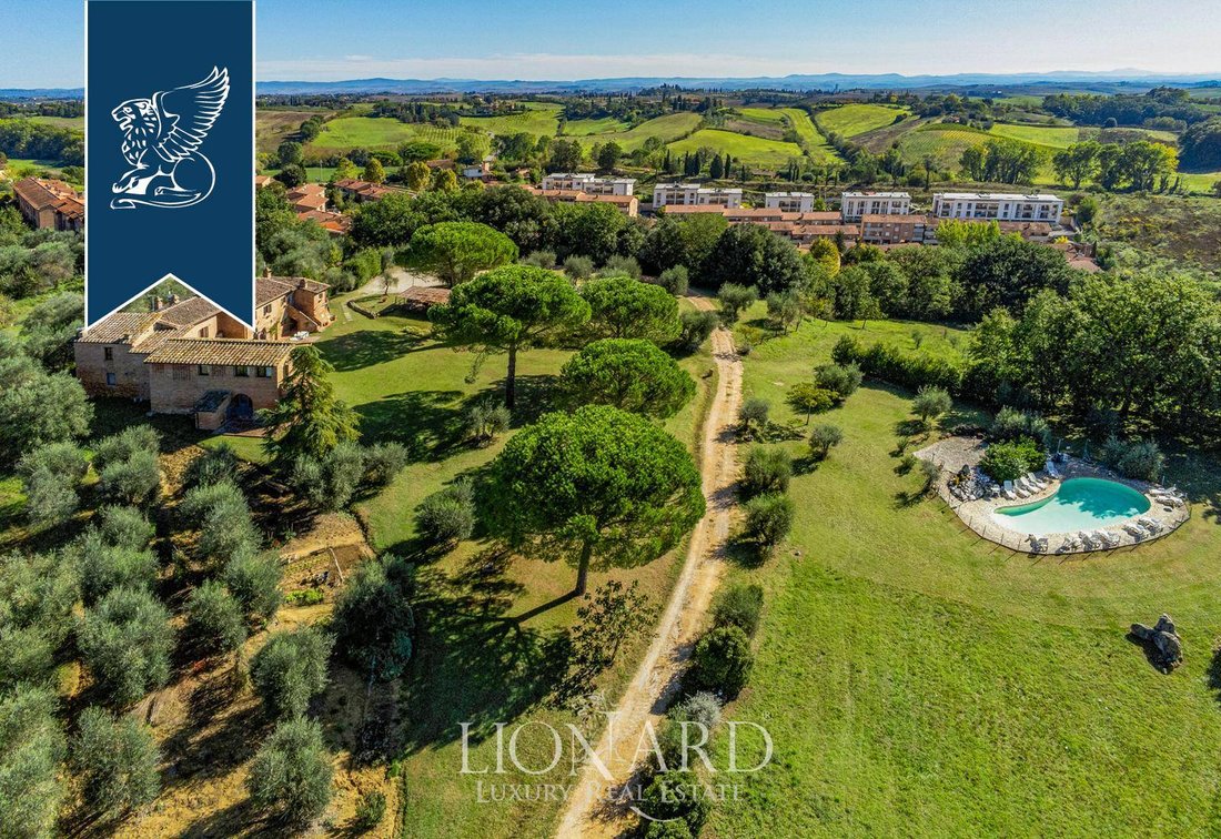 Villa in Historic Center, Siena, Tuscany 2 - 11224850