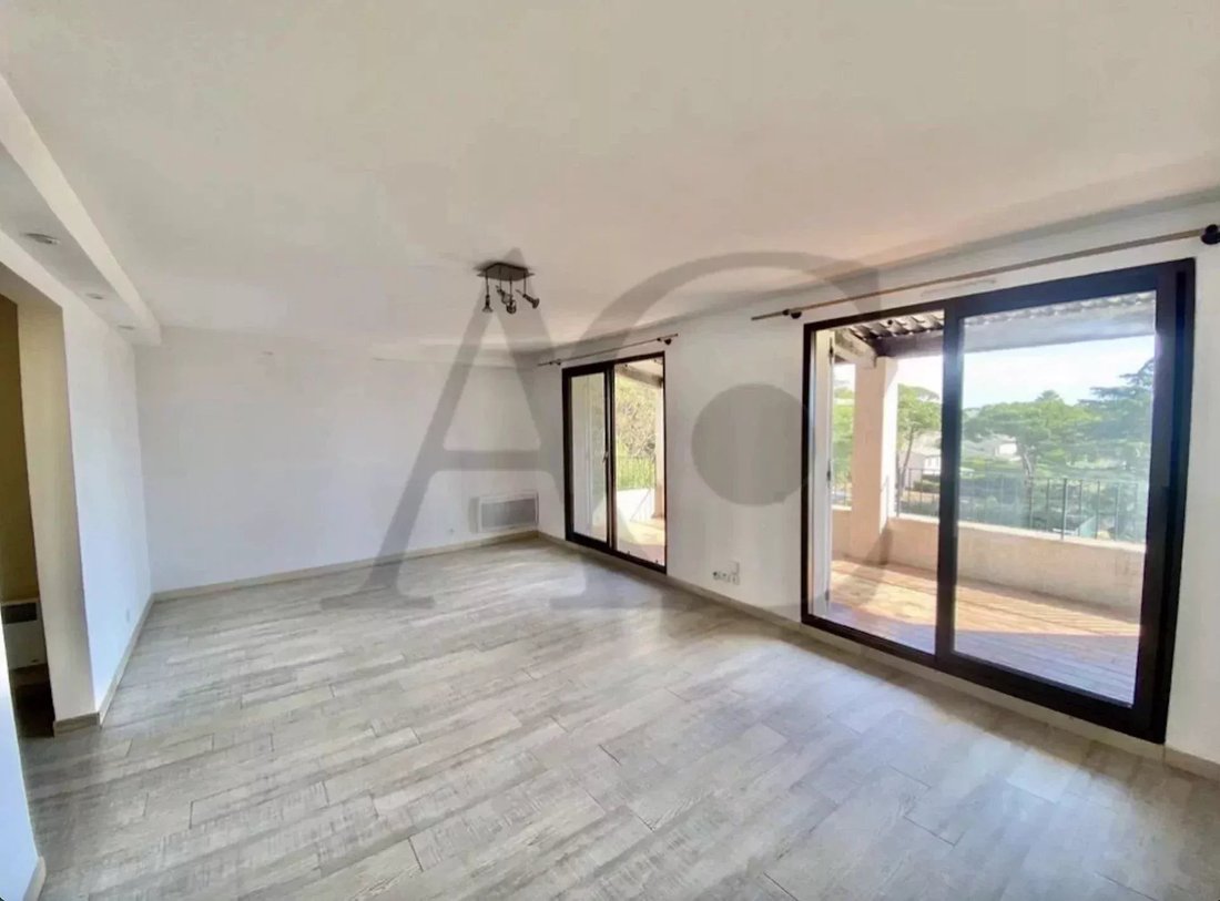 Apartment in Vaug, Villeneuve-Loubet, France 4 - 14472270