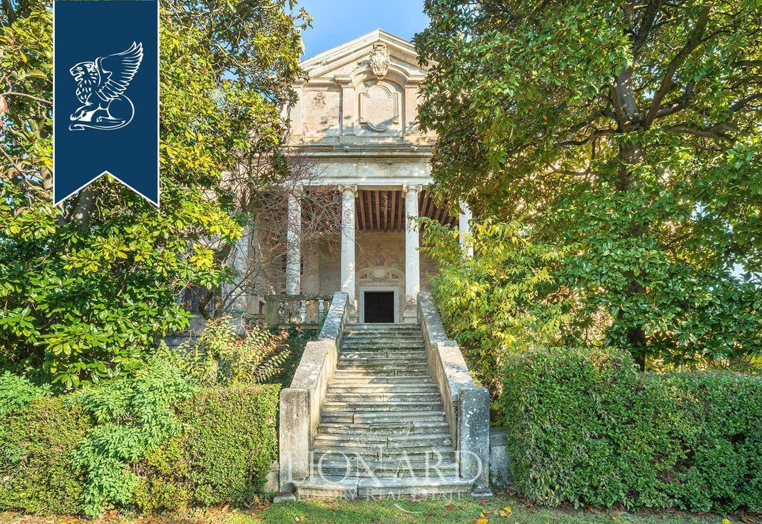 Villa in Longare, Veneto, Italy 3 - 12488918